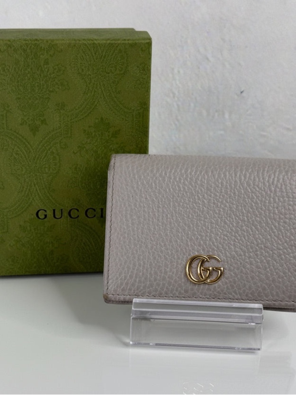 Gucci GG Light Gray with Pink Pebbled Leather Compact Wallet